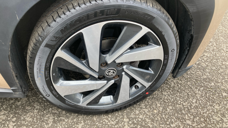 Toyota Aygo X 1.0 VVT-i Edge 5dr Petrol Hatchback